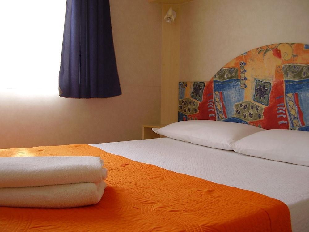 Camping Village Riviera Numana Exterior photo